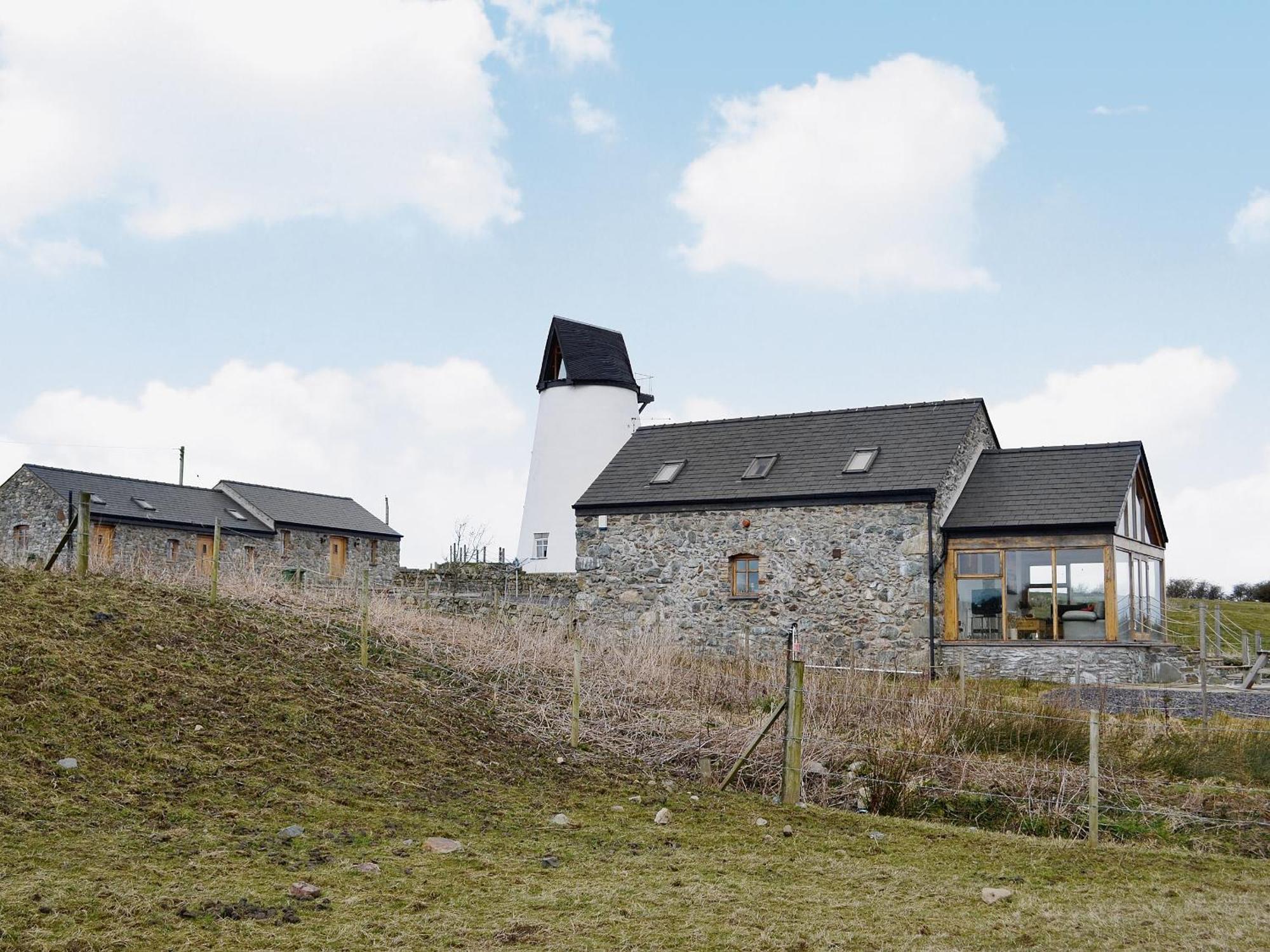 The Top Barn Coedana Екстериор снимка
